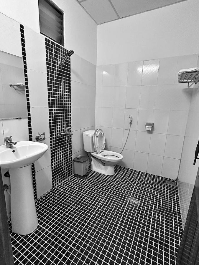 Truc Hoang Ha Hotel Kon Tum Eksteriør billede