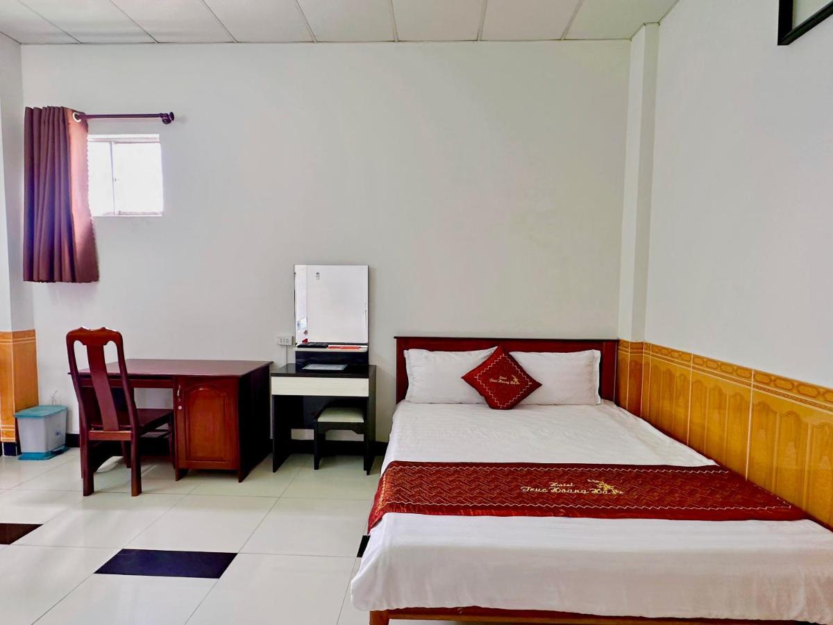 Truc Hoang Ha Hotel Kon Tum Eksteriør billede
