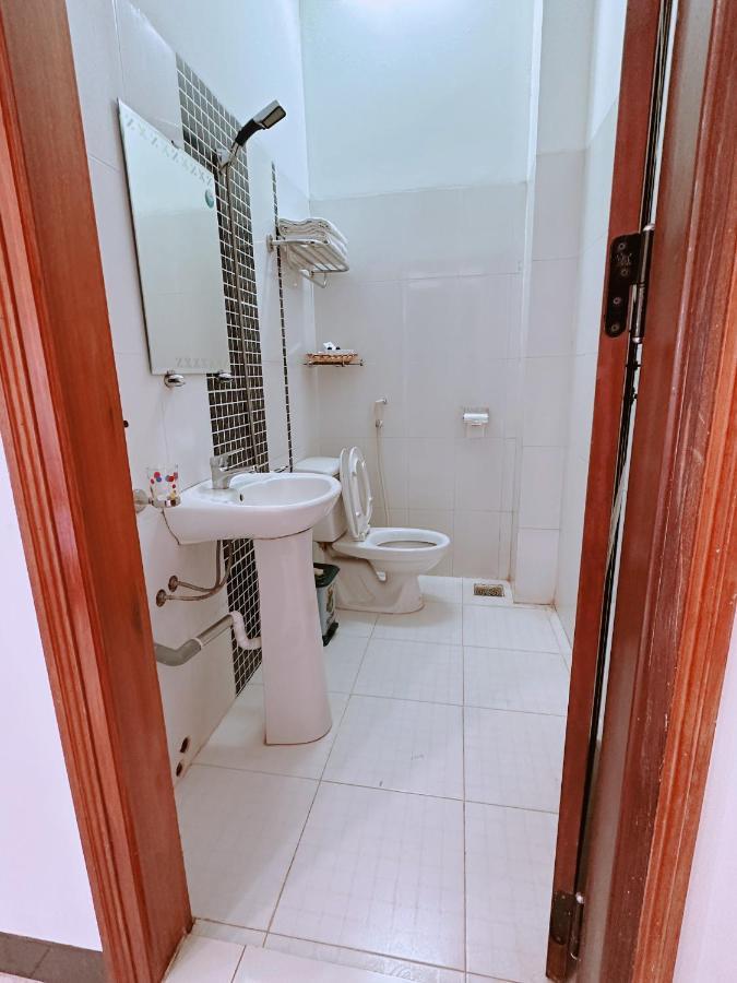 Truc Hoang Ha Hotel Kon Tum Eksteriør billede