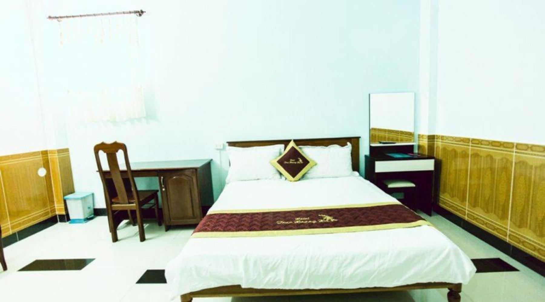Truc Hoang Ha Hotel Kon Tum Eksteriør billede